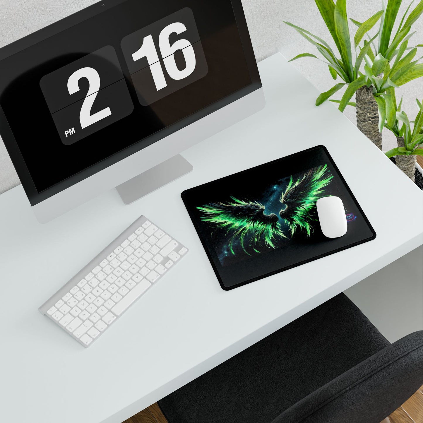 GREAZY WINGS Desk Mat